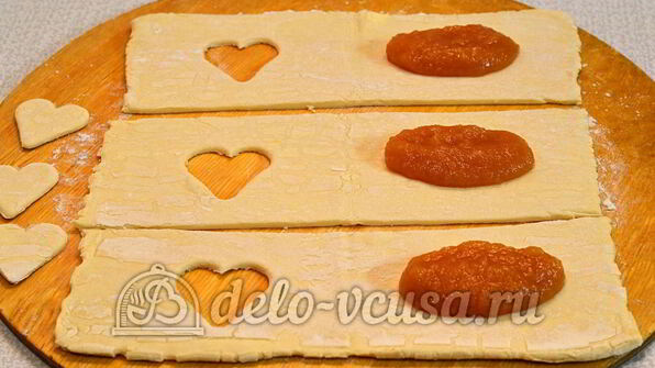 слойки с яблочным пюре