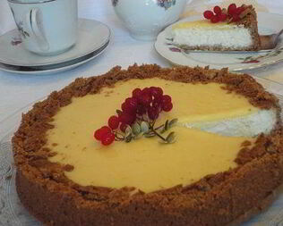 Лимонный творожник с кремом