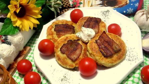 несладкие сырники с беконом