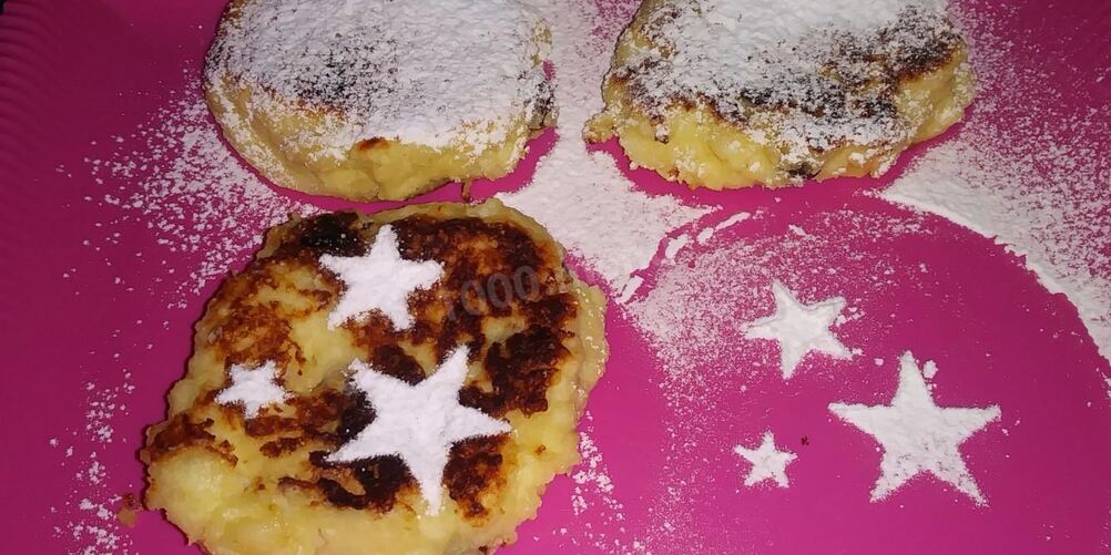 Рецепт сырников из творога с изюмом