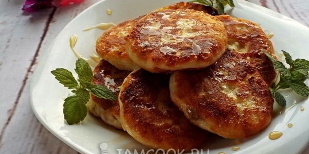 Рецепт сырников с бананом и медом