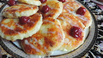 Сырники с изюмом
