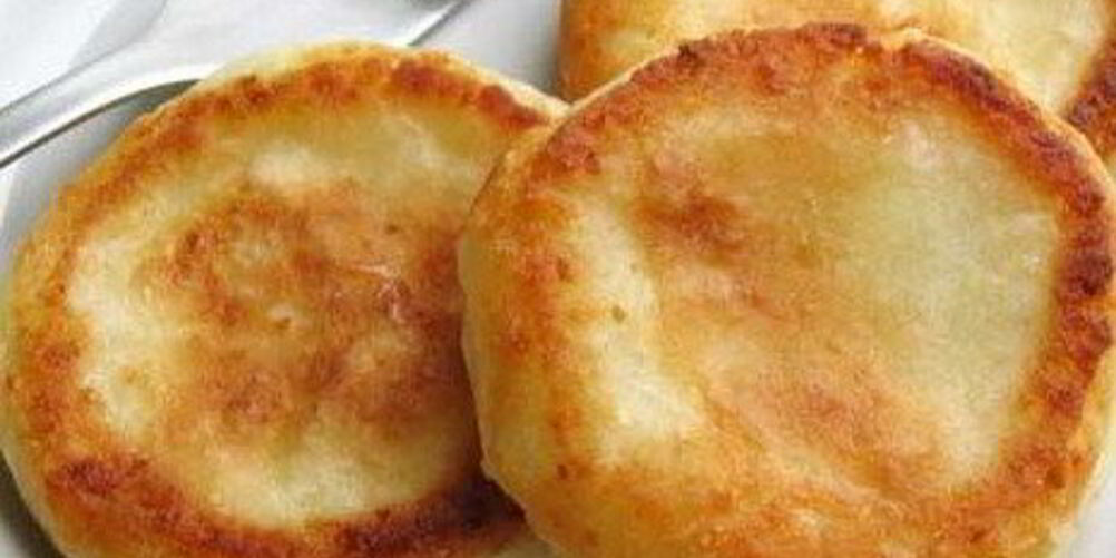 Рецепт сырников с курагой и грецкими орехами