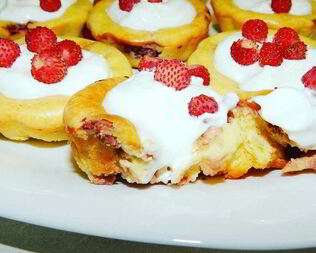 Сырники с земляникой в духовке