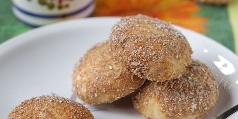 Рецепт запеченных сырников с цельнозерновой мукой