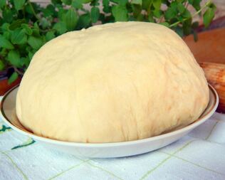 Сдобное тесто на молоке для булочек