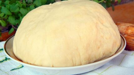 Сдобное тесто на молоке для булочек