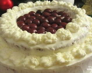 Бисквитный торт с вишней