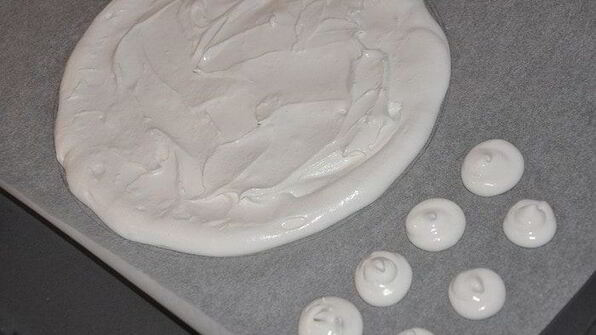 брусничный торт с безе