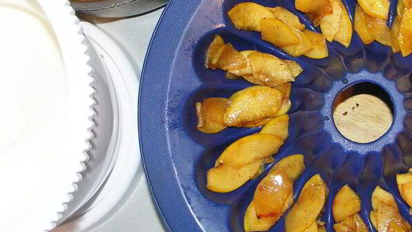 фруктово-ореховый бисквит