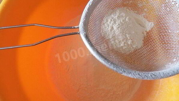 шоколадный блинный торт с творожным кремом