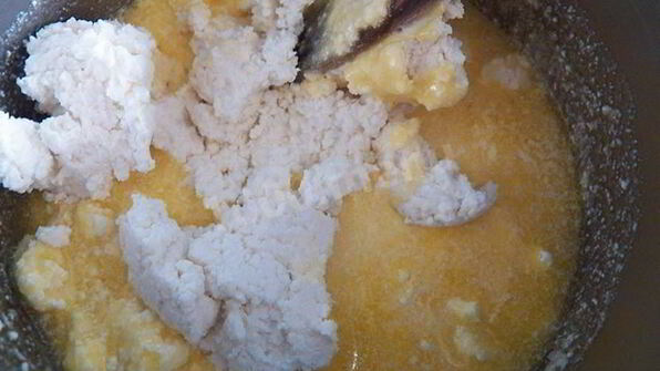 шоколадный блинный торт с творожным кремом