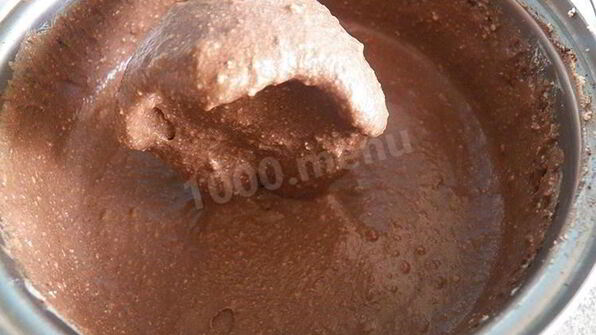 шоколадный блинный торт с творожным кремом