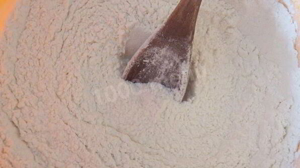 шоколадный блинный торт с творожным кремом