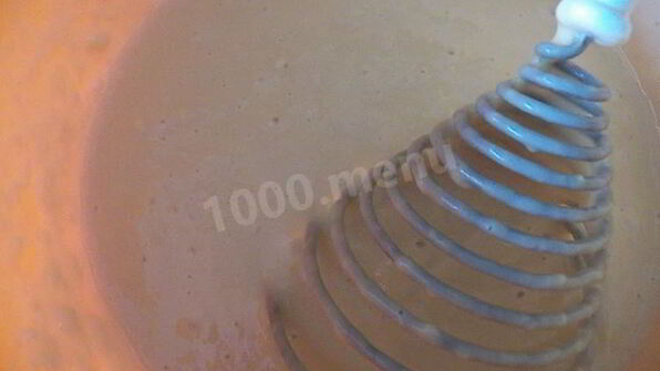 шоколадный блинный торт с творожным кремом