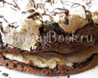 Шоколадный торт с меренгой и маскарпоне