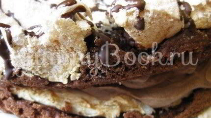Шоколадный торт с меренгой и маскарпоне