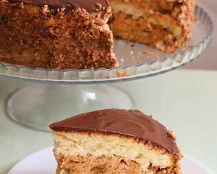 Торт Сникерс