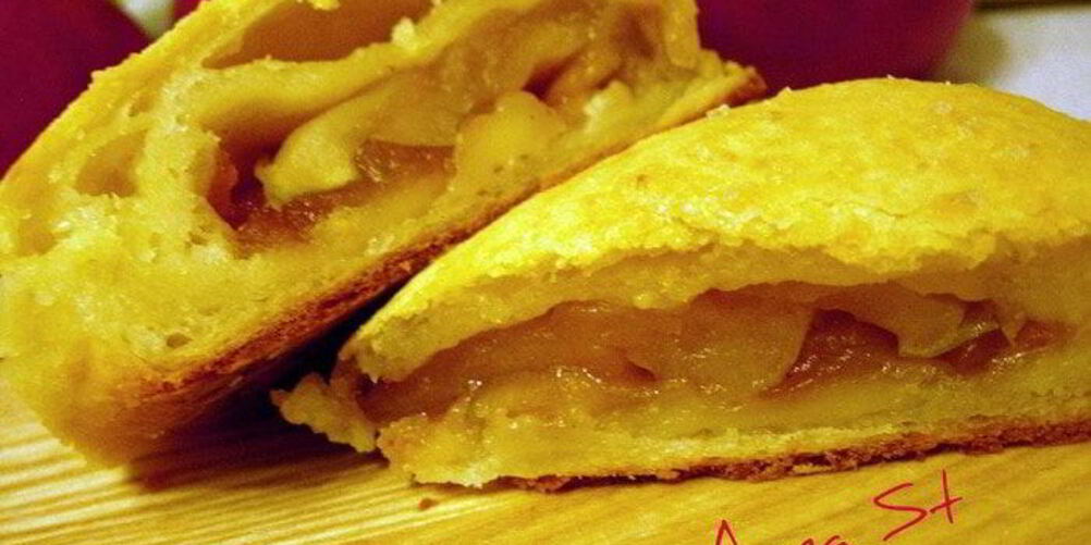 Рецепт творожных слоек с яблоками