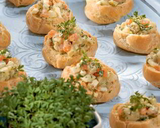 Профитроли с картофельным салатом