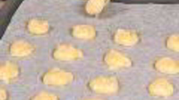 профитроли с картофельным салатом