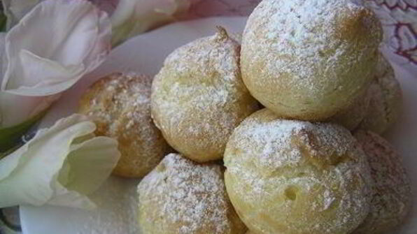 профитроли с лимонным кремом