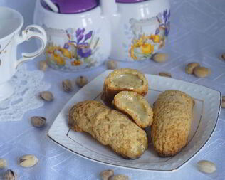 Эклеры с фисташковым кремом