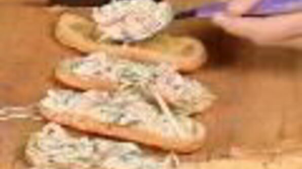 эклеры с креветками