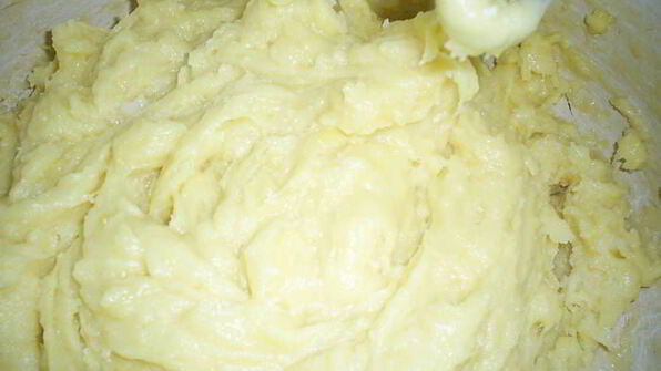 эклеры с масляно-заварным кремом