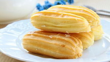 Заварные эклеры со сливочным кремом