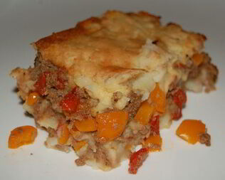 Картофельная запеканка с фаршем и овощами