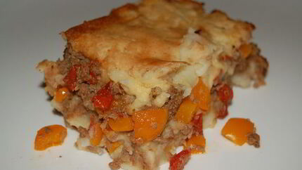 Картофельная запеканка с фаршем и овощами