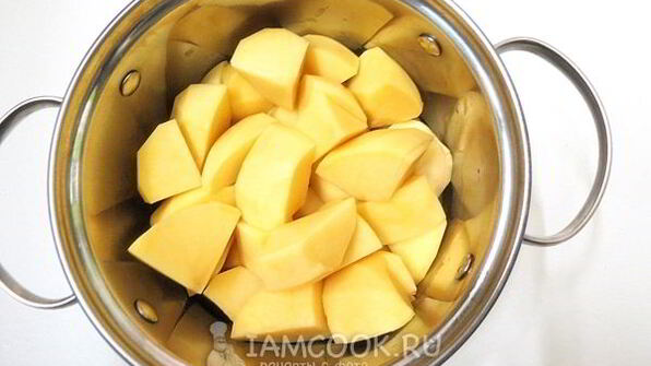 картофельная запеканка со свиным фаршем и сыром