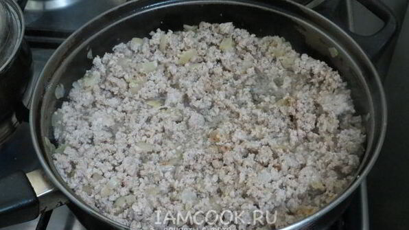 картофельная запеканка со свиным фаршем и сыром