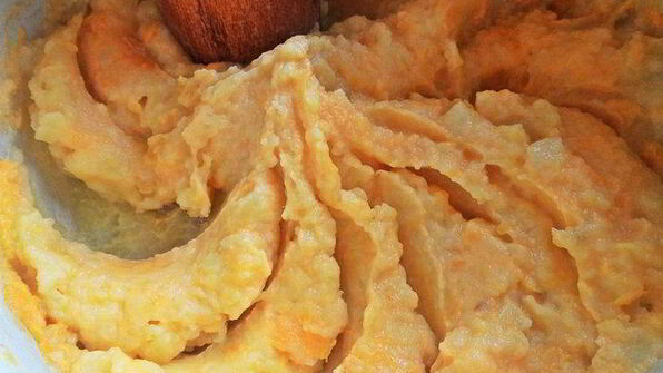 картофельно-рыбная запеканка под соусом бешамель