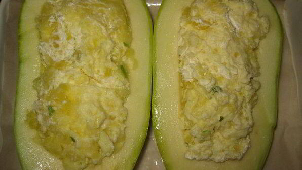 овощная запеканка в кабачке