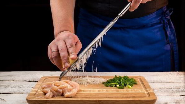 пшенная запеканка с курицей и шпинатом