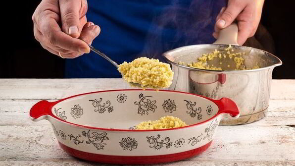 пшенная запеканка с курицей и шпинатом