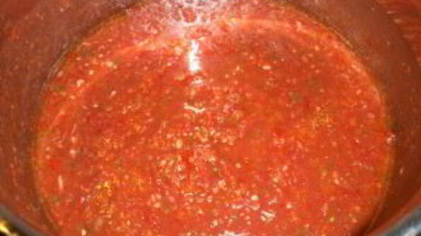 аджика с хреном и помидорами