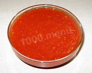 Аджика со сладким перцем яблоками и чесноком