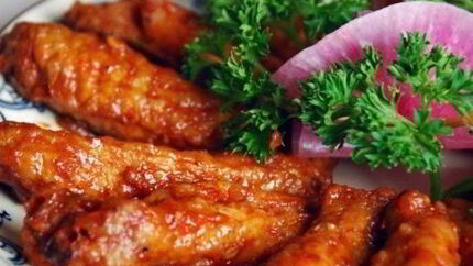 Куриные крылышки с аджикой в мультиварке