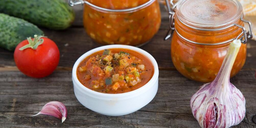 Рецепт огуречно-томатной приправа в стиле аджики