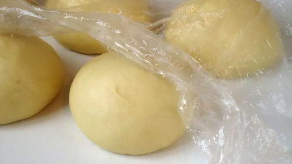 булочки слоеные с джемом и вареной сгущенкой