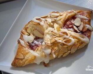 Датские булочки с марципаном и джемом