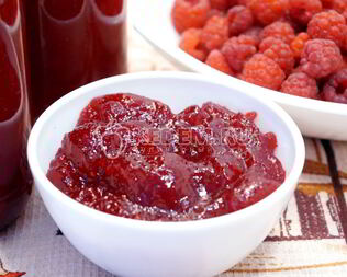 Малиновый джем без косточек