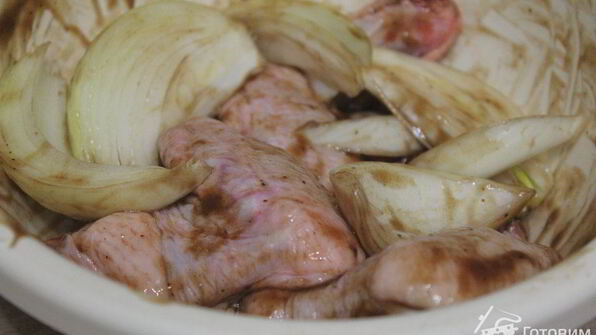 пикантные куриные крылышки в маринаде барбекю с джемом глинтвейн