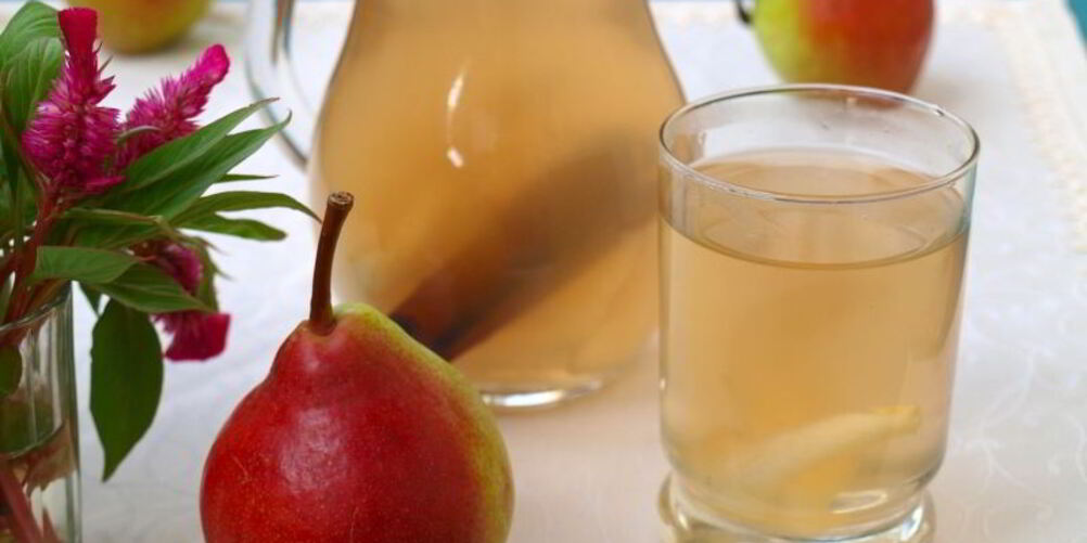 Рецепт компота из груш с корицей