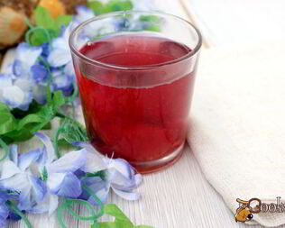 Компот из кизила, яблок и мяты