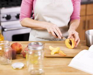 Компот из персиков