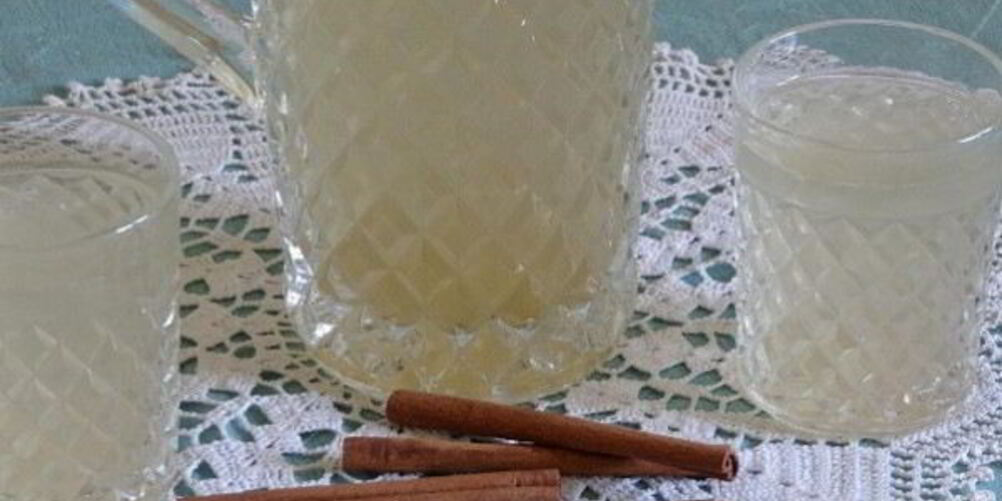 Рецепт компота из ревеня и яблок